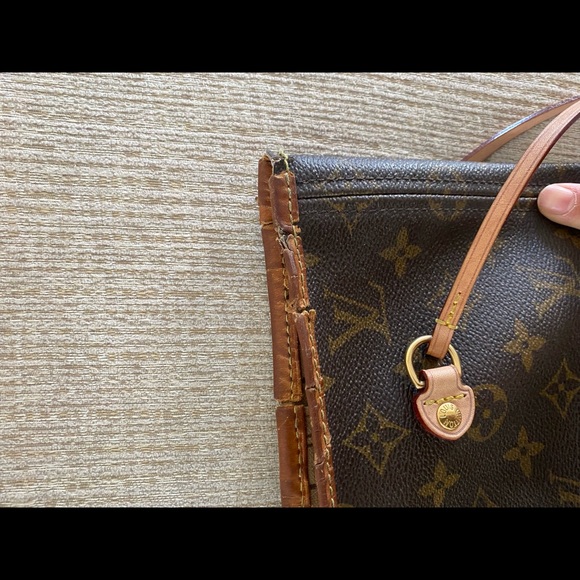 Louis Vuitton Neverfull MM - Picture 7 of 15